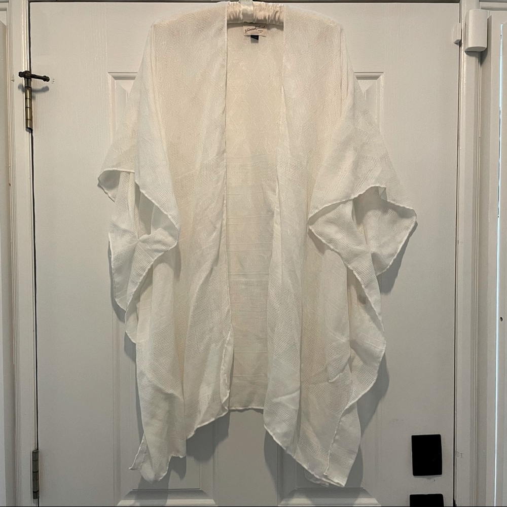 Lightweight White Women's Swim Cover-Up Kimono